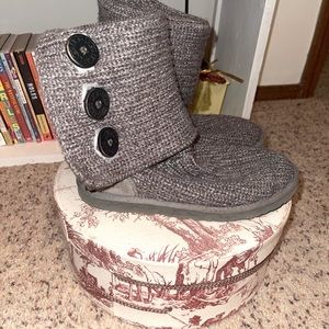 Grey Sweater Uggs